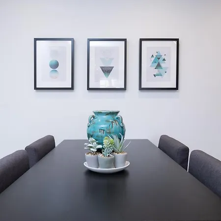 Center Studio - Spanish Arch شقة